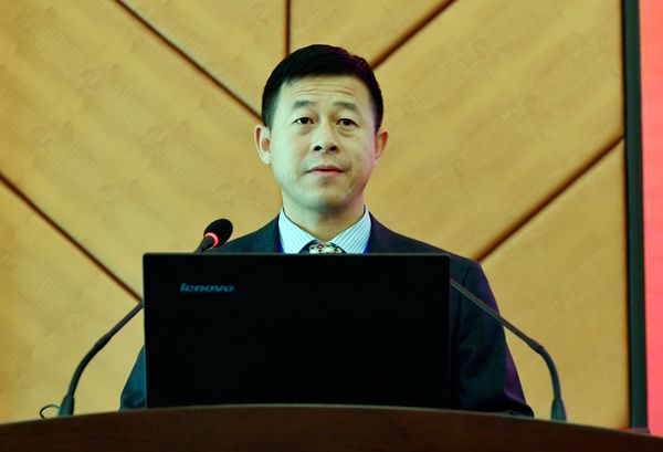 教务处金连海处长主持.jpg